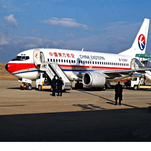 瑷珲航空运输航空快运业稳步发展的原因是什么？